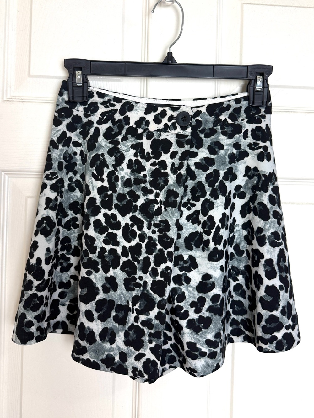 ZARA Black and White Leopard Print Skort Shorts Womens XS LIKE NEW